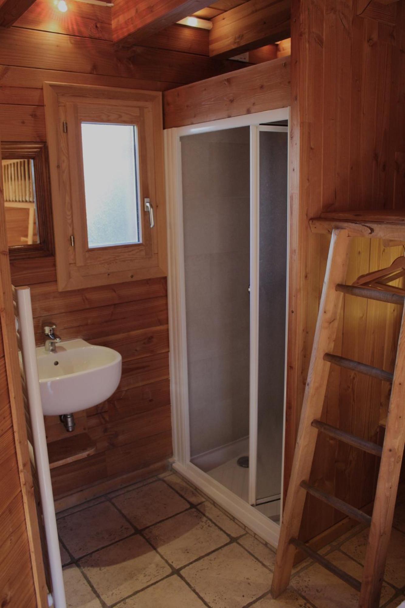 Cosy 4 Bedroom Chalet With Hot Tub Saint-Marcel  Екстер'єр фото