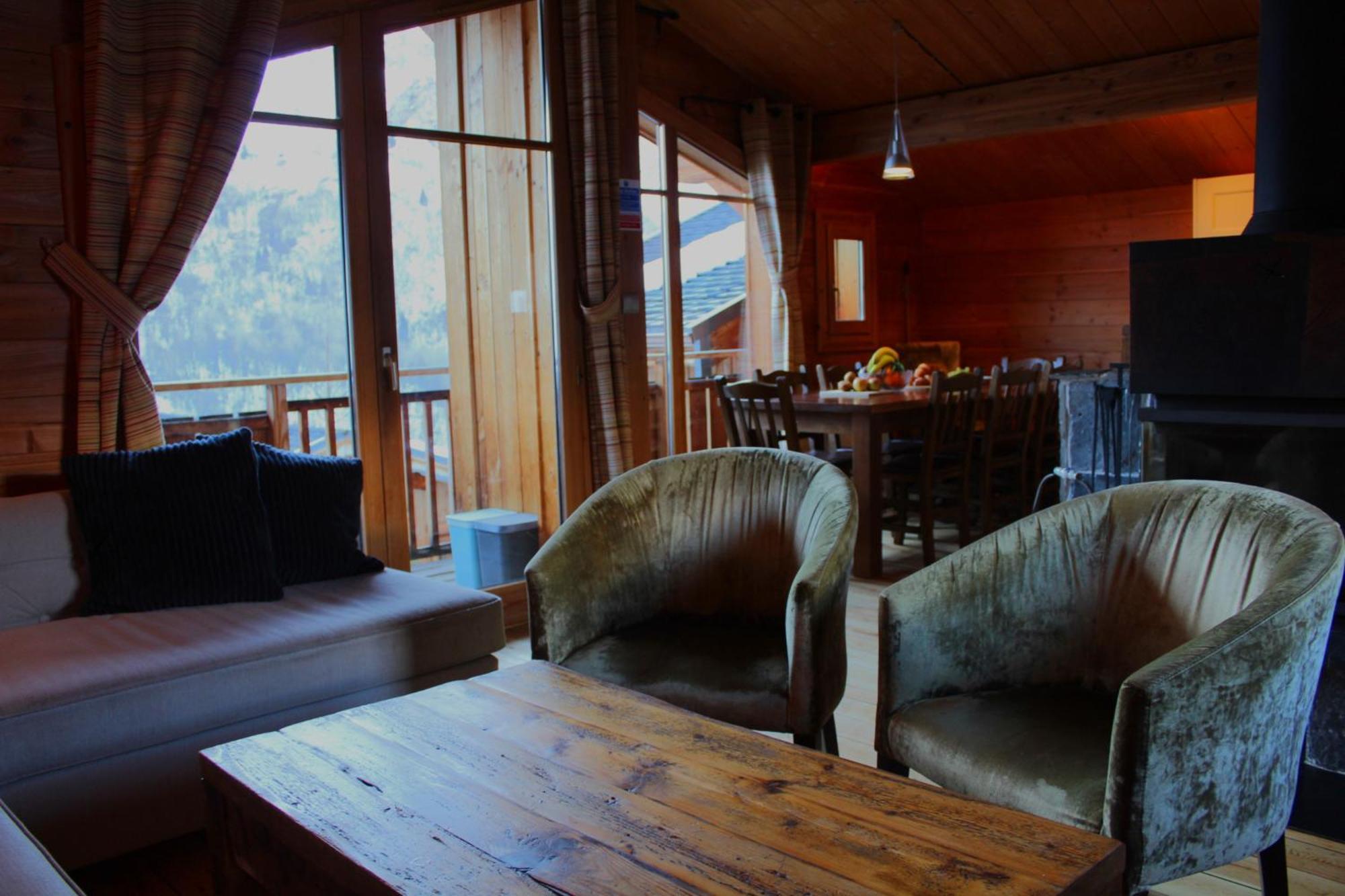 Cosy 4 Bedroom Chalet With Hot Tub Saint-Marcel  Екстер'єр фото