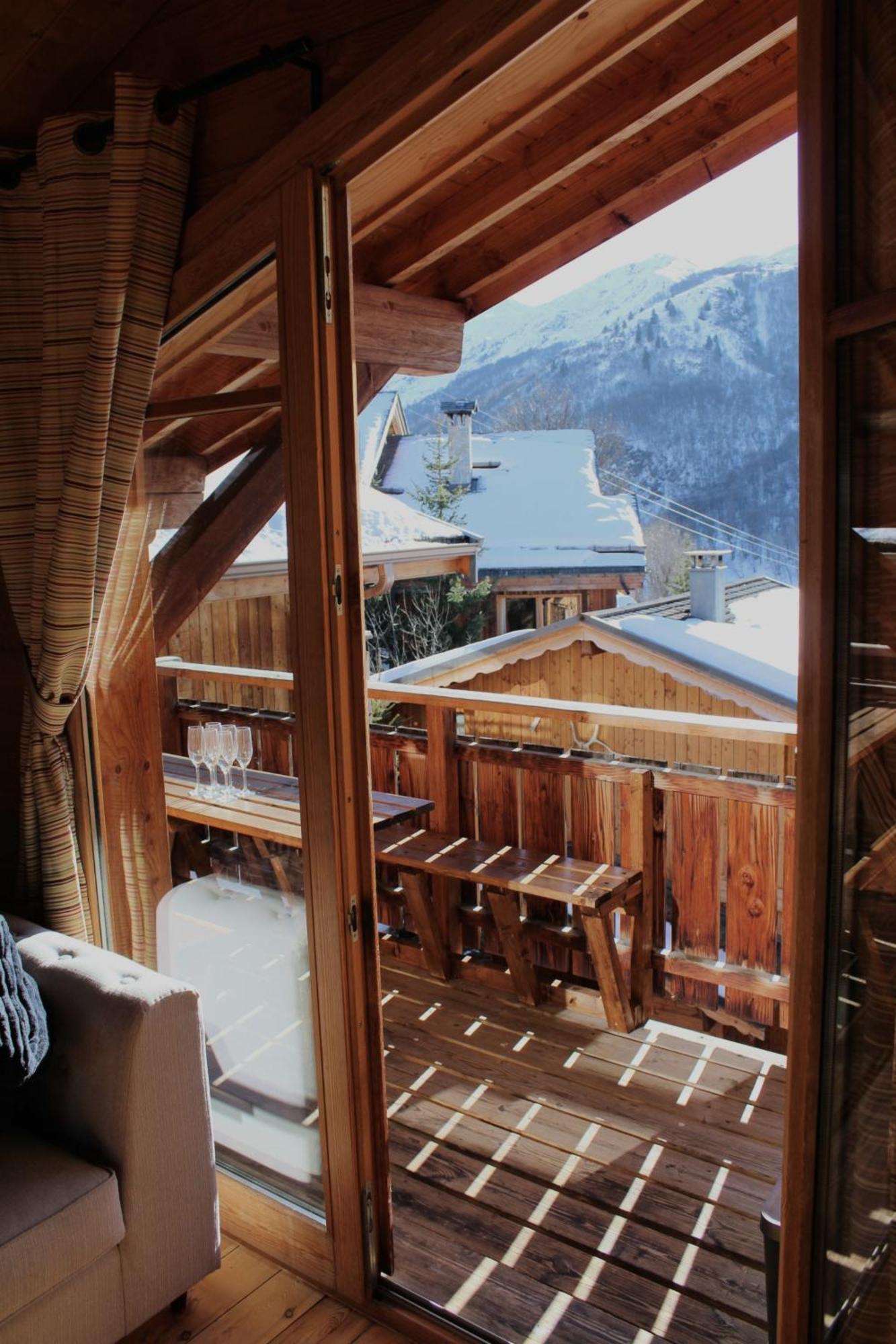 Cosy 4 Bedroom Chalet With Hot Tub Saint-Marcel  Екстер'єр фото
