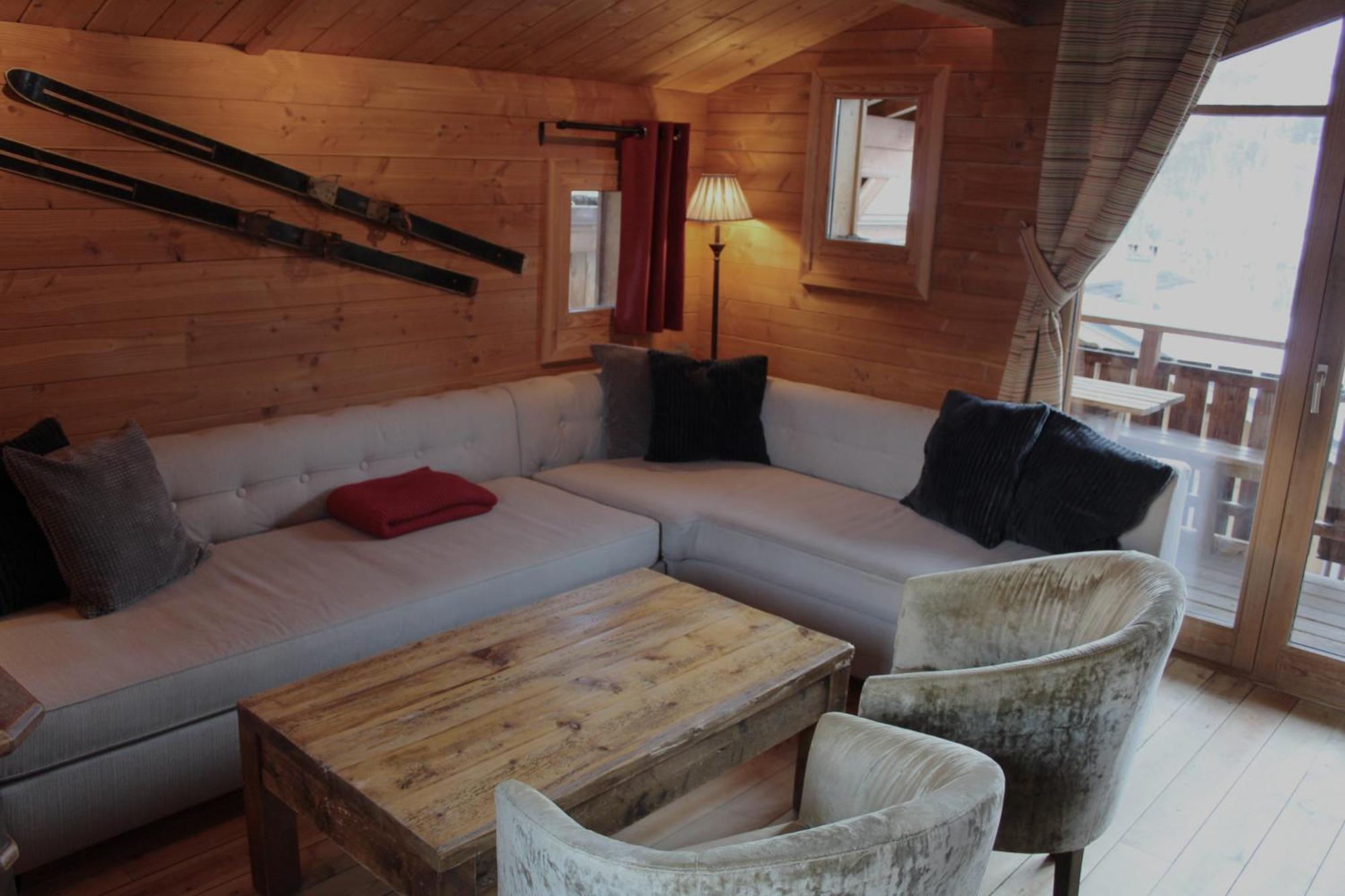 Cosy 4 Bedroom Chalet With Hot Tub Saint-Marcel  Екстер'єр фото